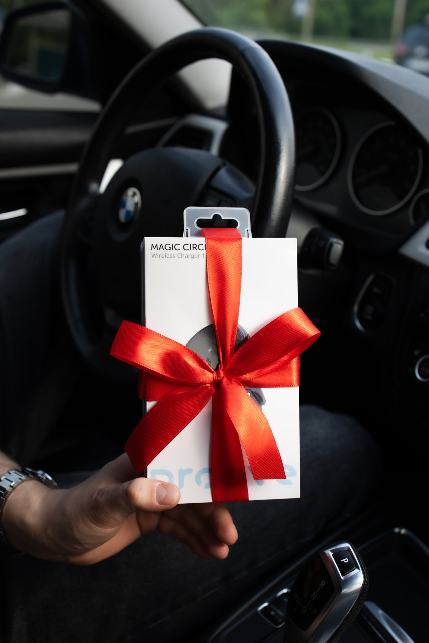 Podarynok V Avto™ Car holder with Wireless Charger Proove Magic Circle Pro 15W