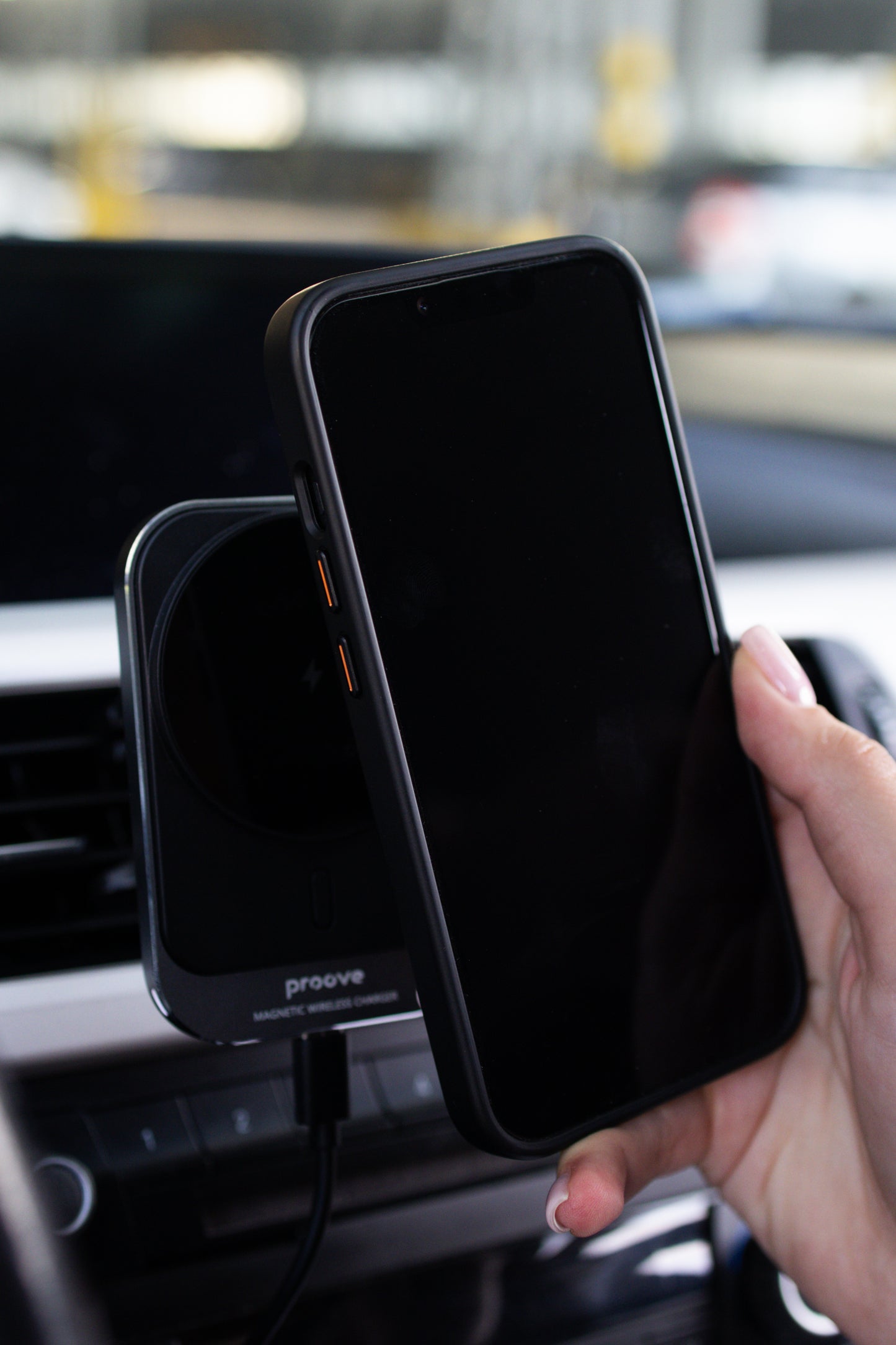 Автомобільний тримач Podarynok V Avto™ з бездротовим зарядним пристроєм Proove Square Magnetic Pro 15W